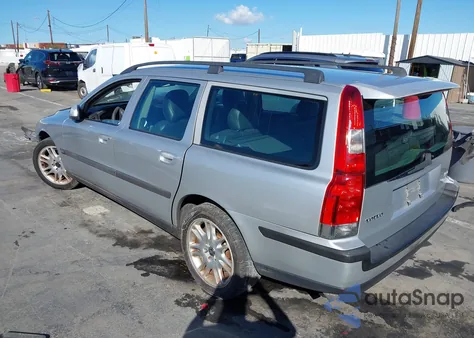2002 Volvo V70 2.4T из США, поврежденный, VIN YV1SW58DX22236278